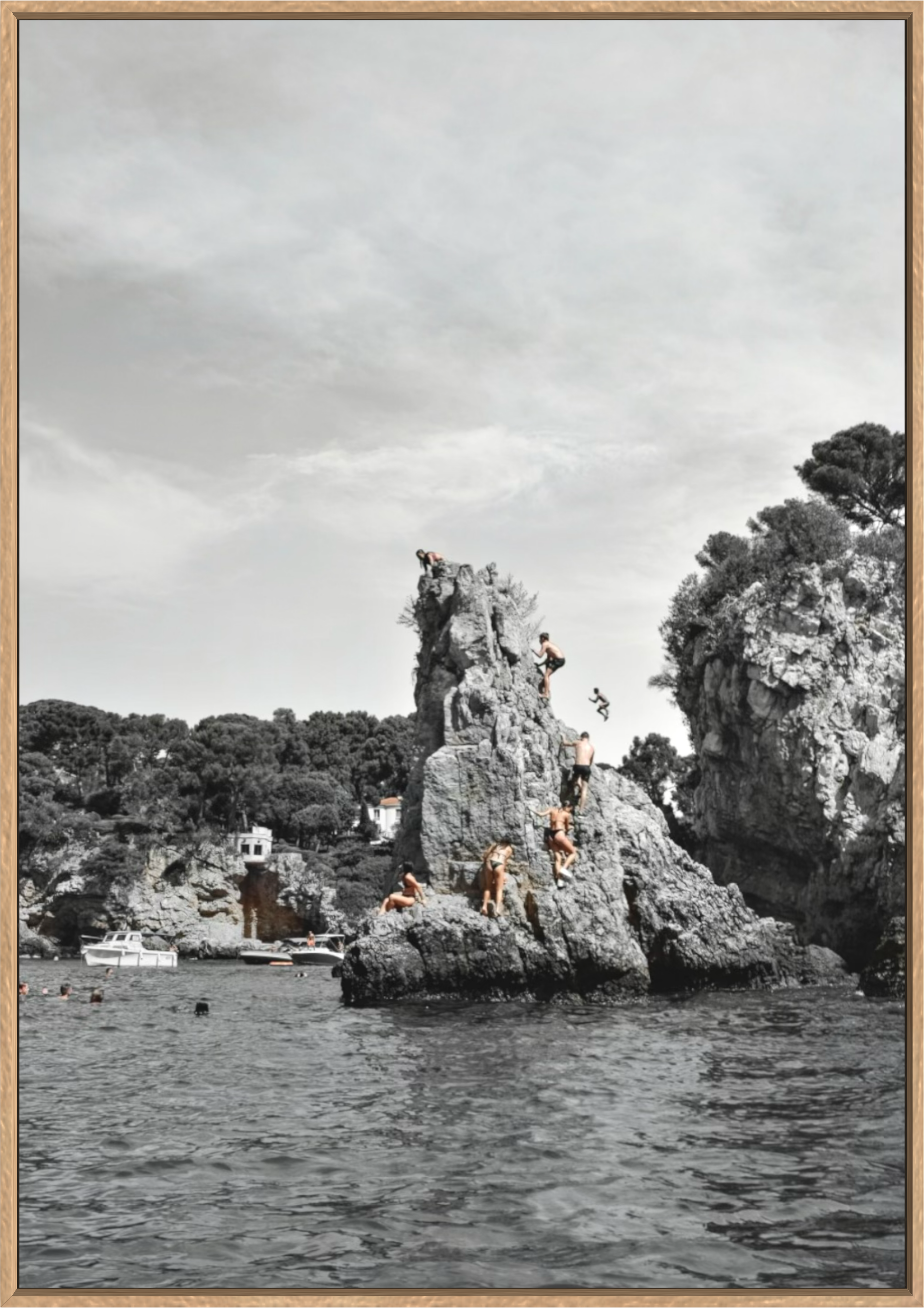 FEARLESS Available in Alu/Dibond Oak Frame 125x85cm & Print Only 100x70cm