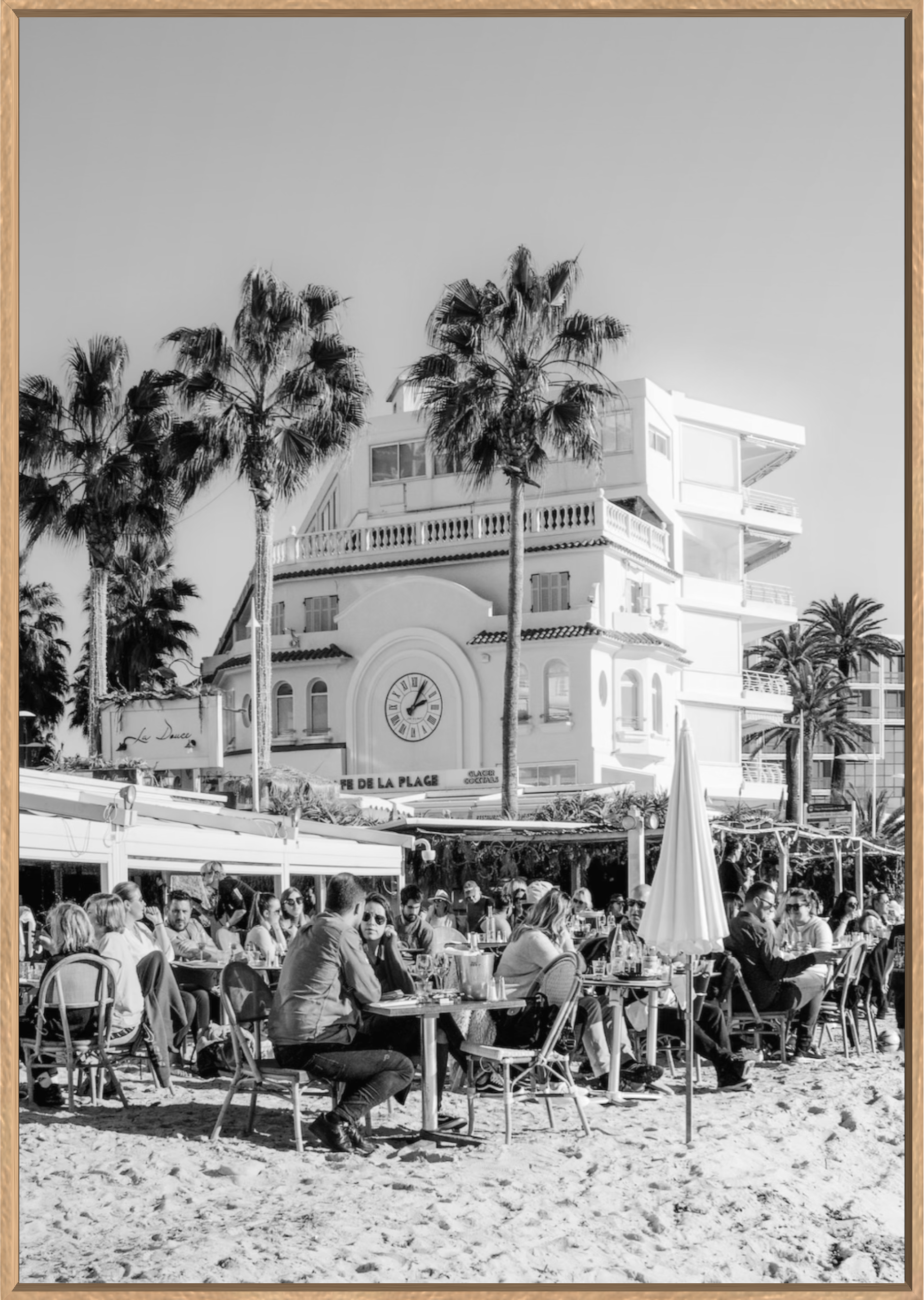 LA DOUCE x CAFÉ DE LA PLAGE from 195€