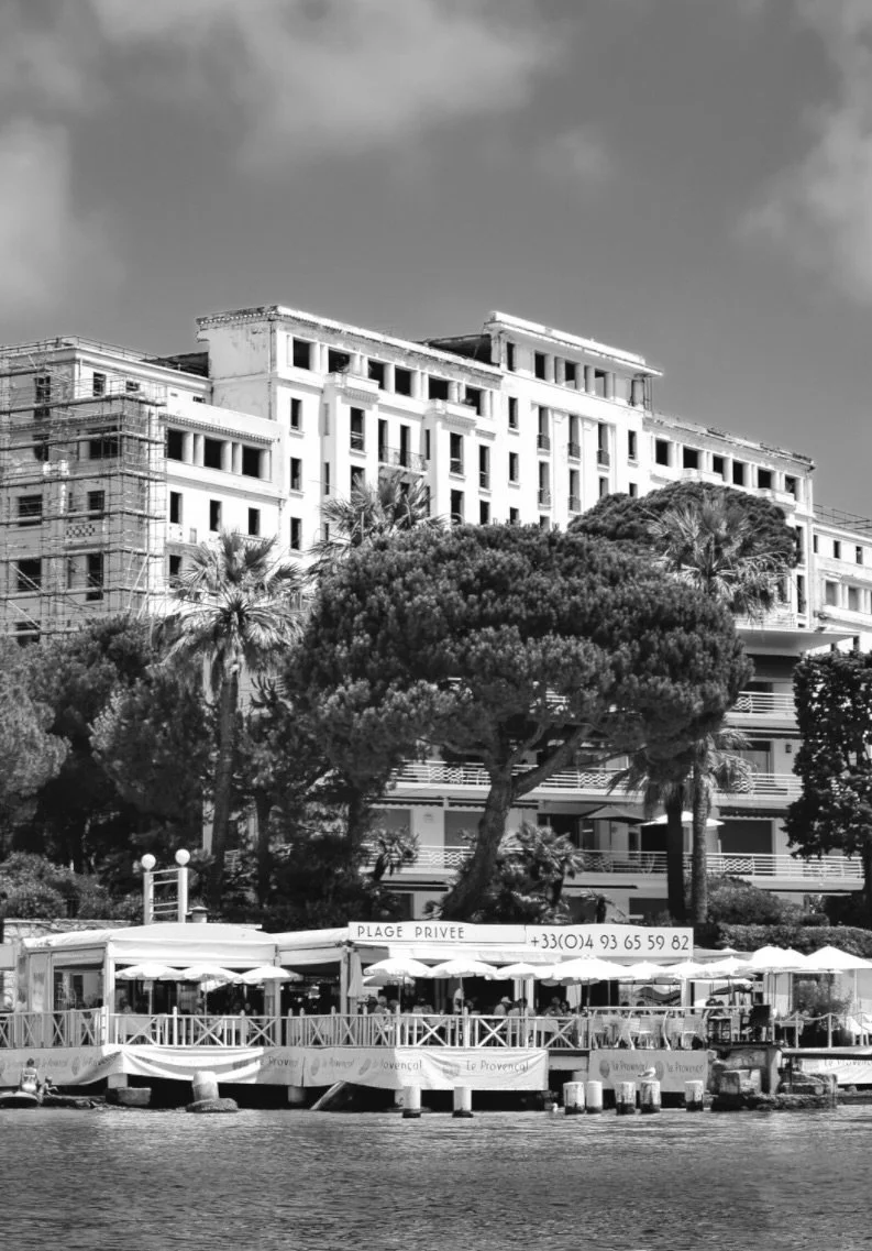 LE PROVENCAL
from 195€