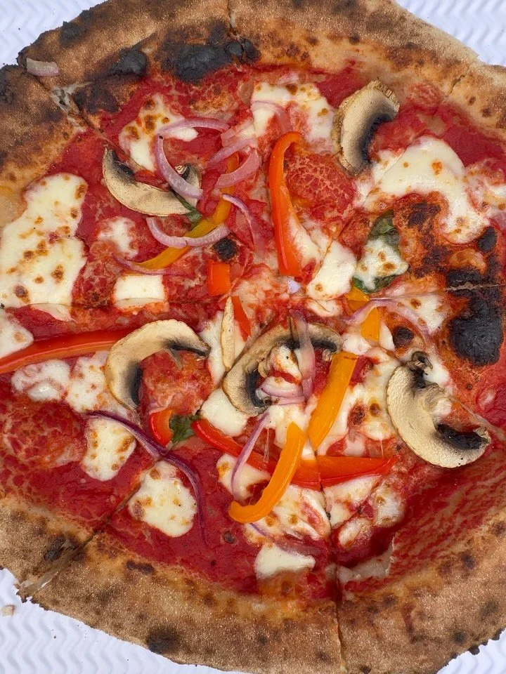 NEARLY 200 PIZZAS!🍕

We had a great couple of days cooking nearly 200 pizzas for a student accommodation, welcoming their new cohort of students for the upcoming year!🍕

Sadly, today we had a bit of uncertainty with the weather but it was no proble