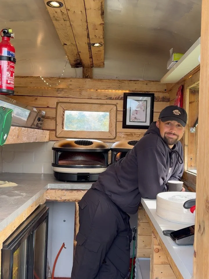 WHAT A FANTASTIC EVENT!🍕

We had a great day down at @oldleamsrfc for their rugby festival, serving up our food to a great crowd! We were busy all day and had an amazing time😁

#rugbyfest #leamingtonspa #pizza #streetfood #neapolitanpizza