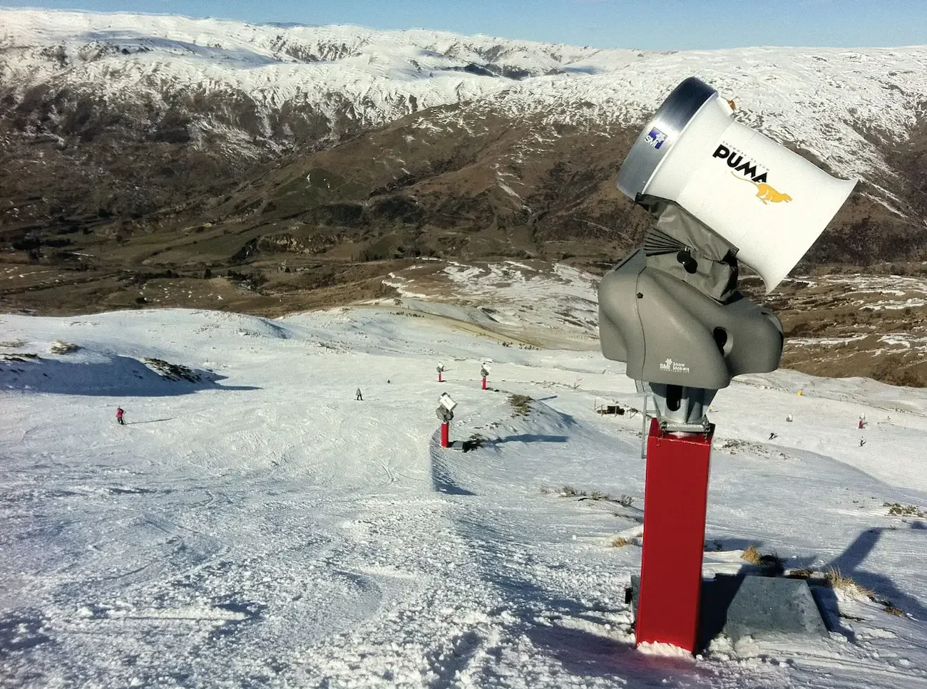 SMI Super Puma Snowmaker on Omni Tower with Vault
