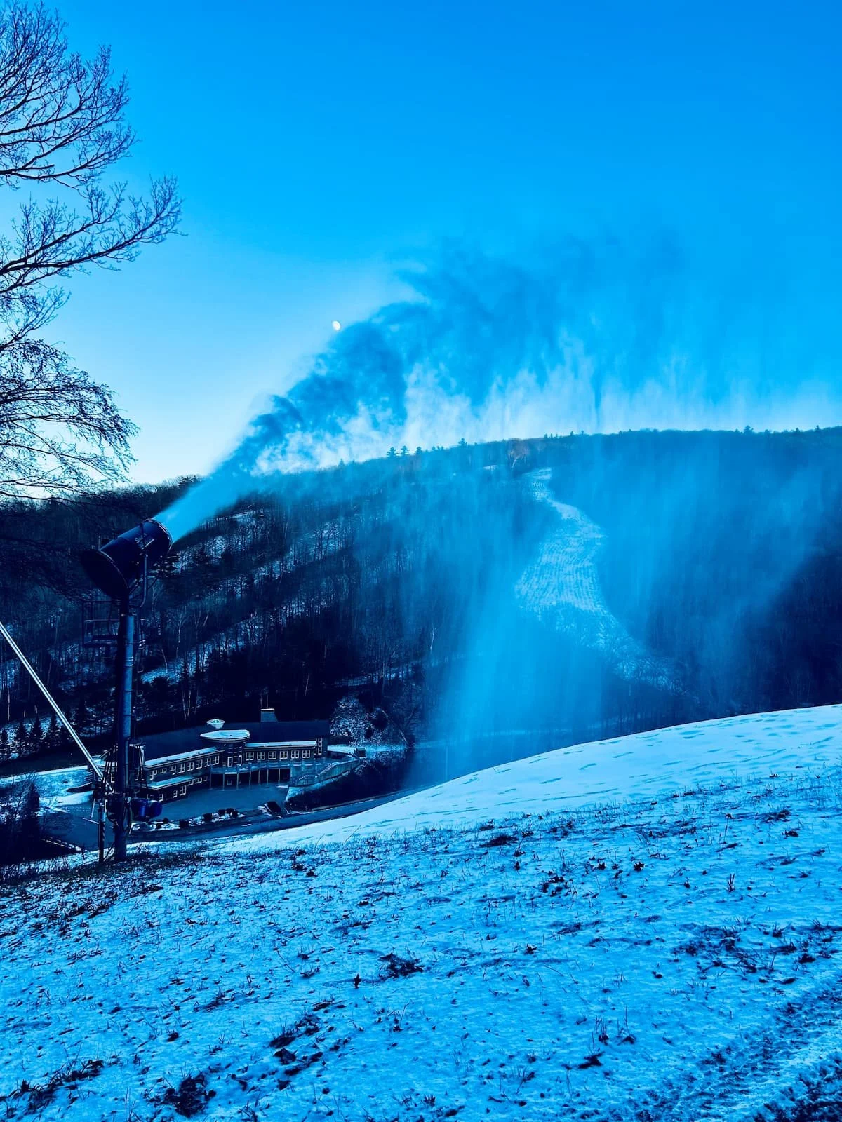 SMI Super Polecat Snowmaker | Dartmouth Skiway, NH
