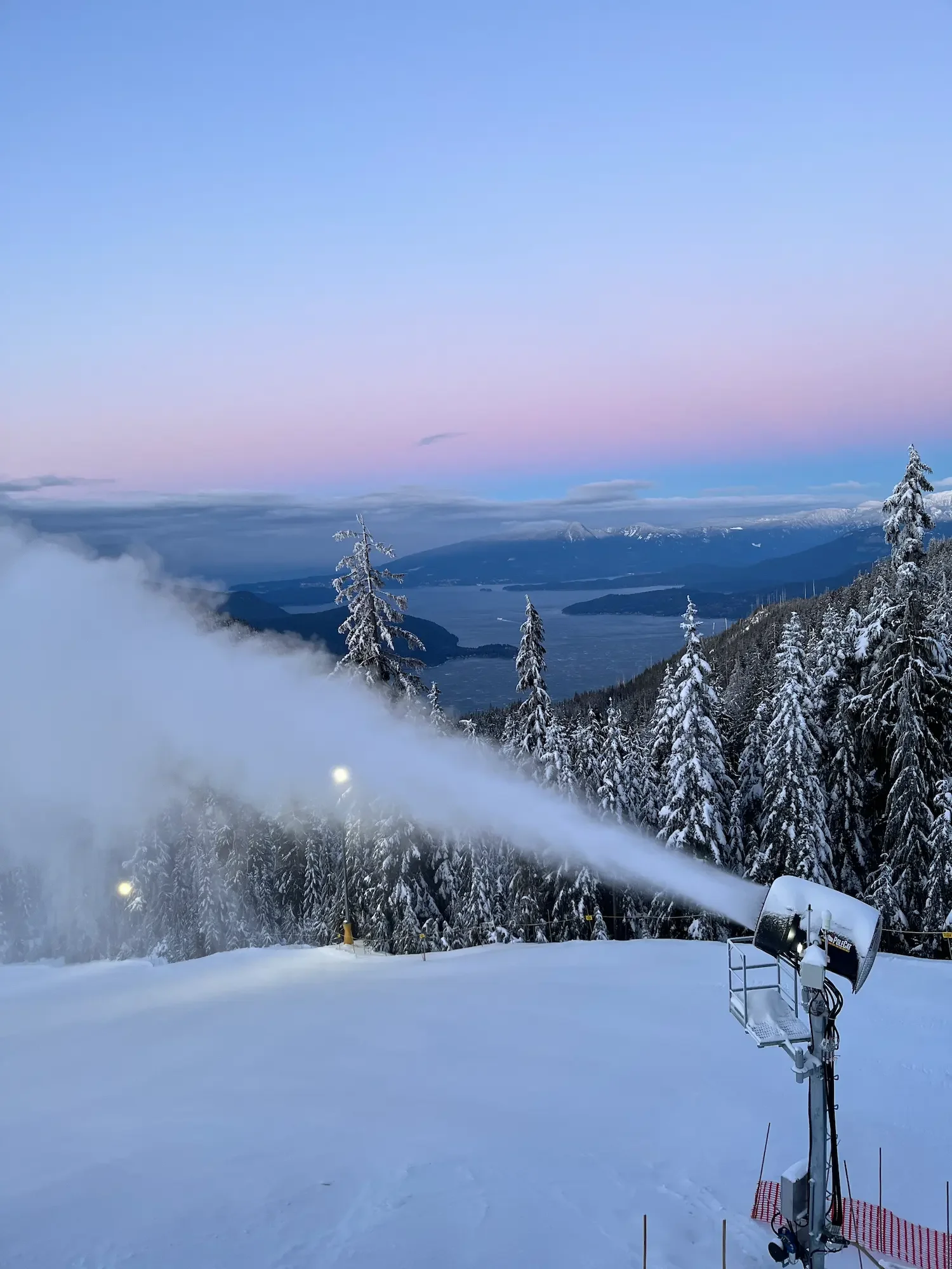 SMI Super Polecat Snowmaker making snow
