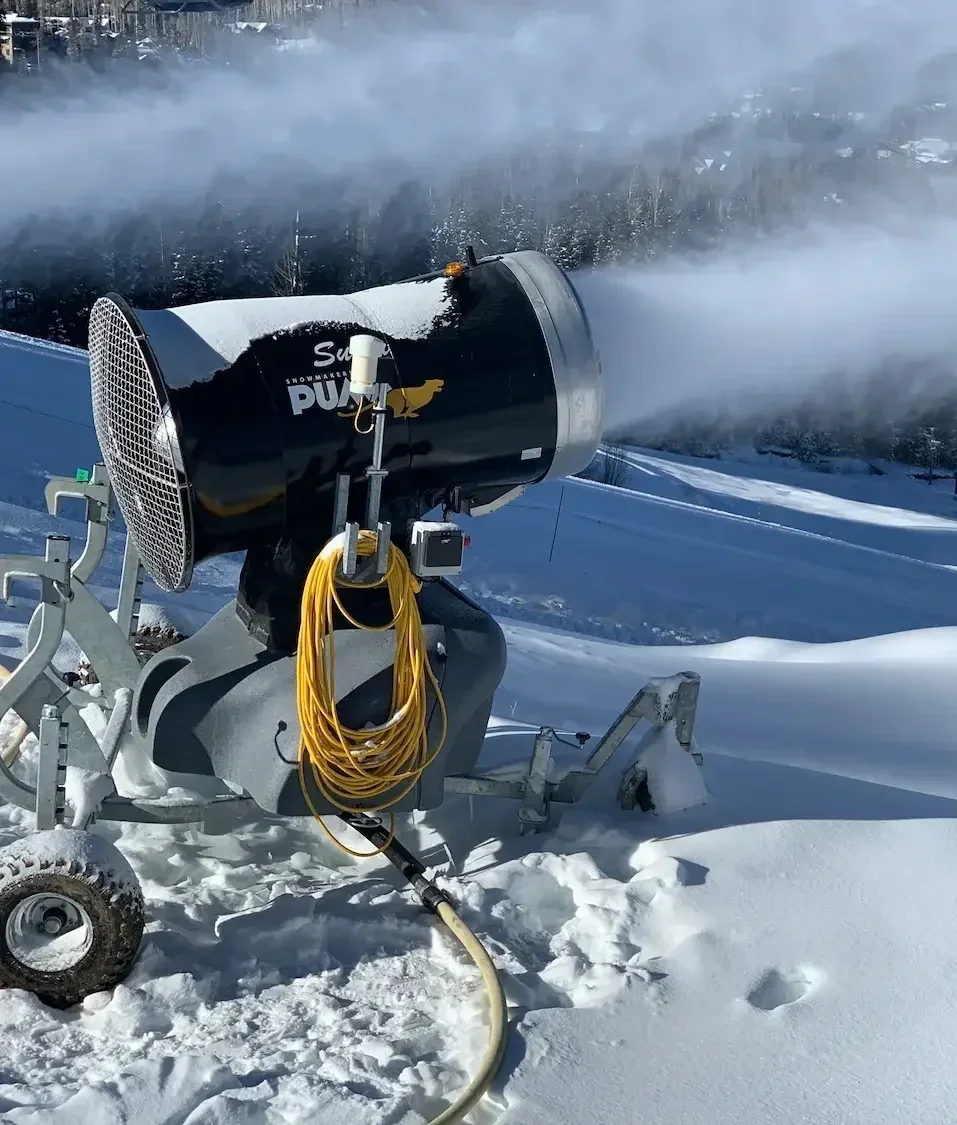 SMI Super Puma snowmaker Close Up