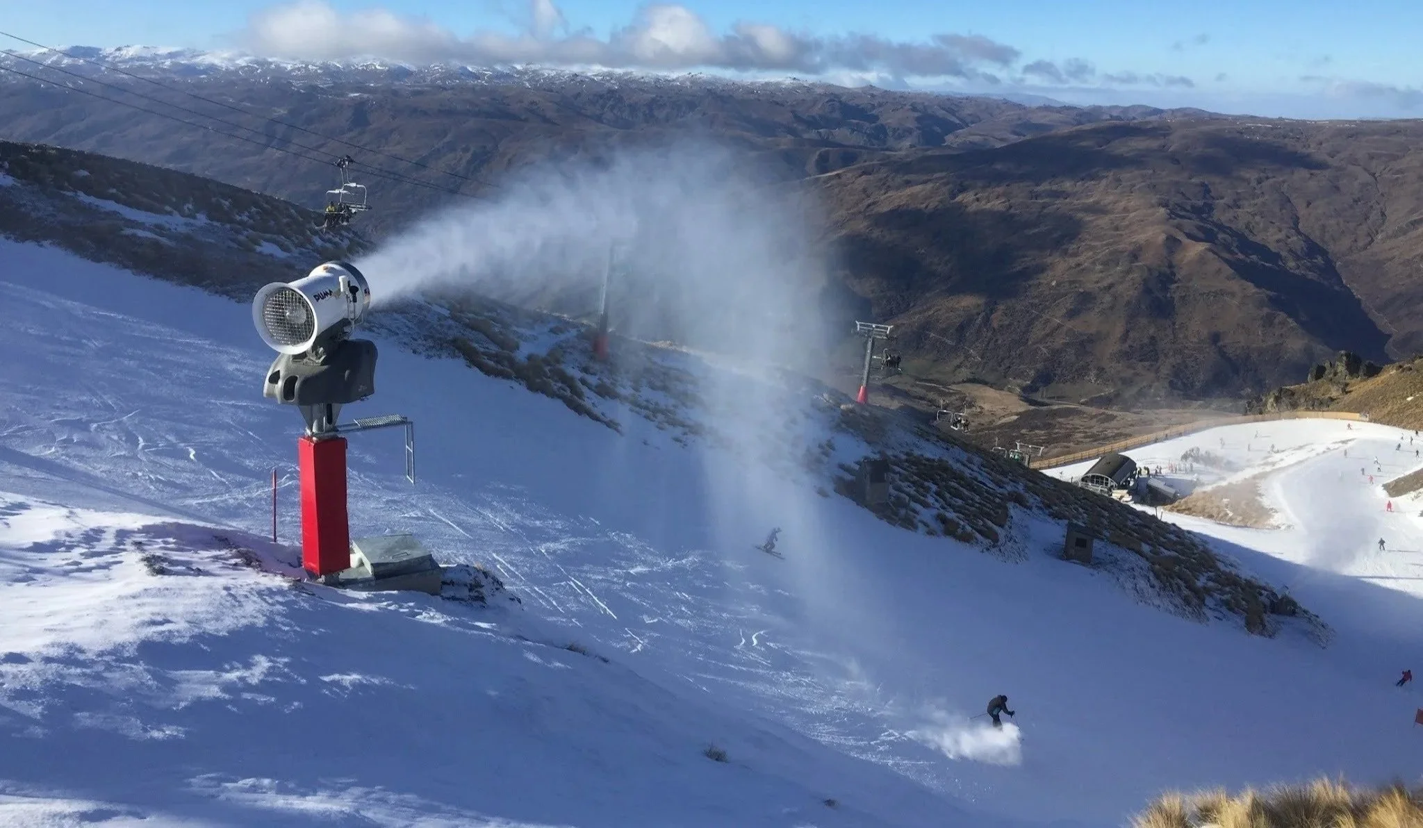 SMI Super Puma with Omni Tower and a concrete vault.