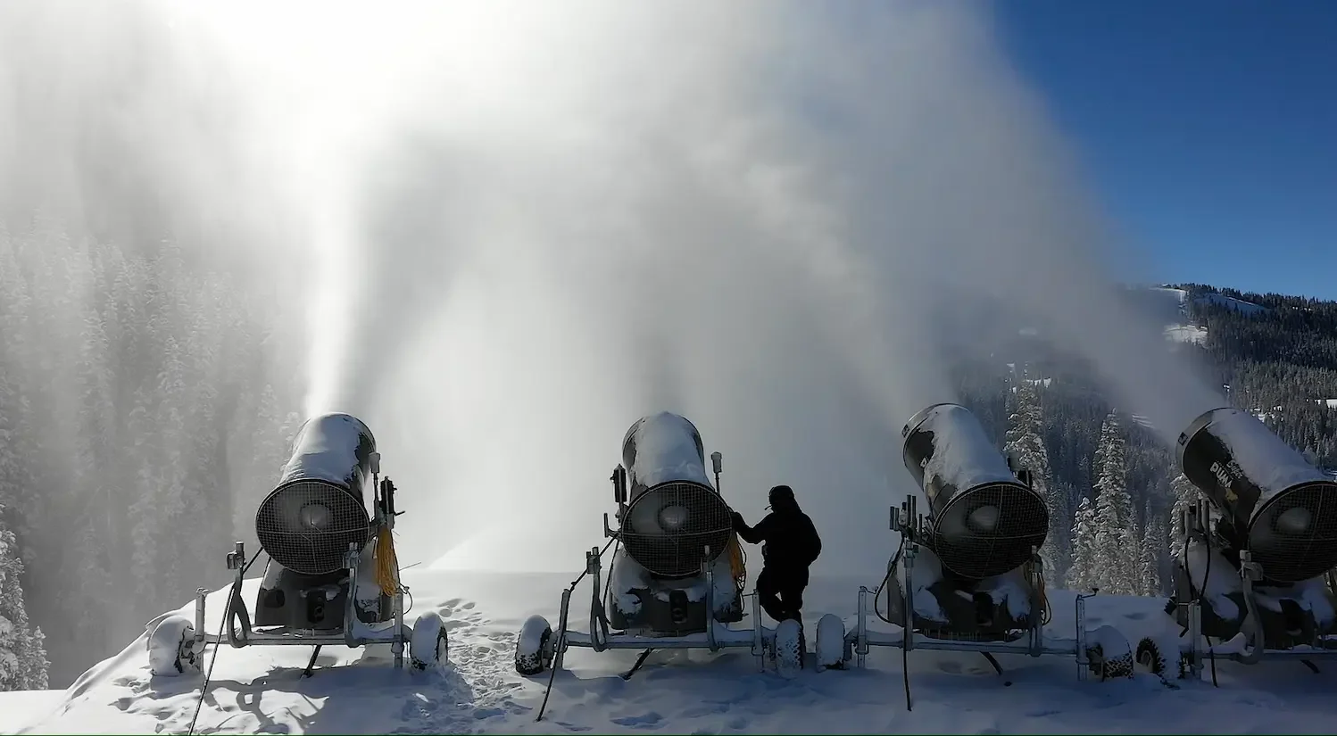 SMI Super Puma Snowmachines making snow