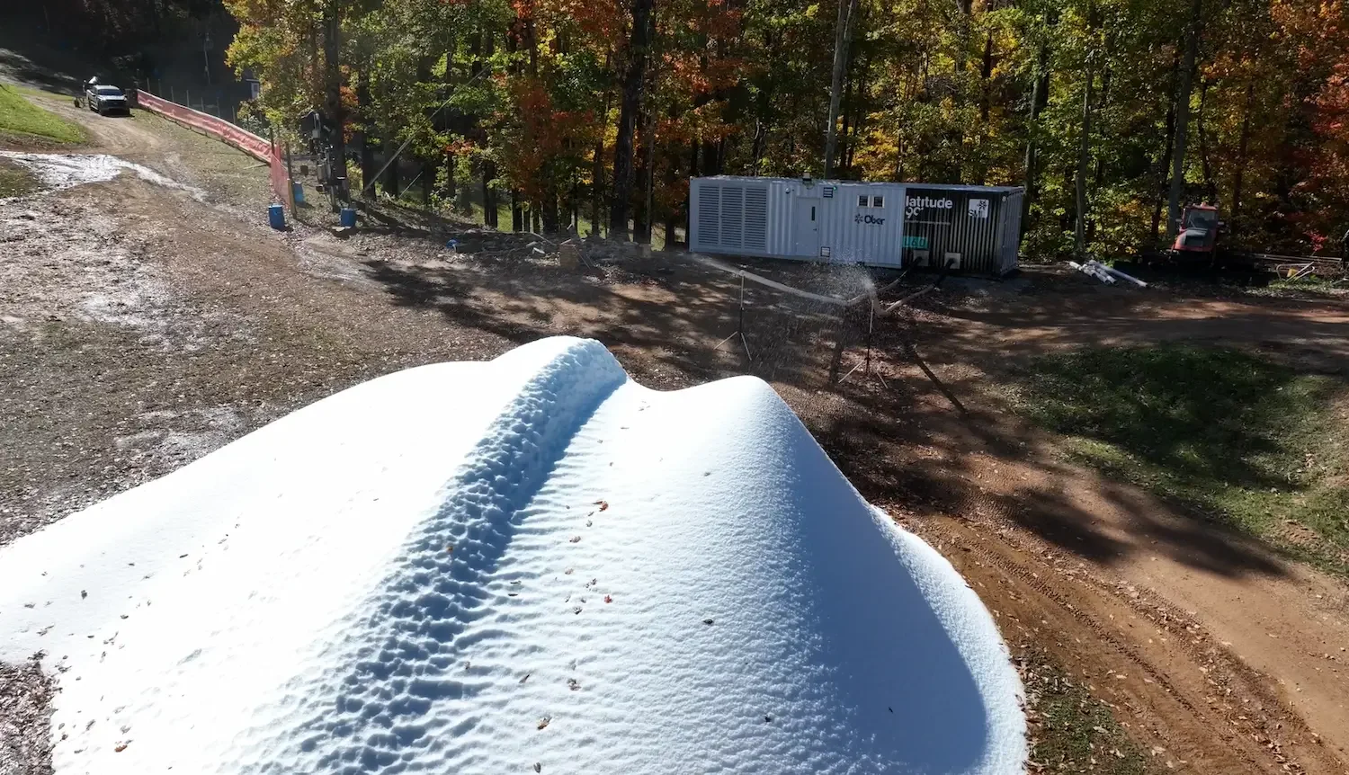 SMI All Weather Snowmaking System Latitude90 making snow