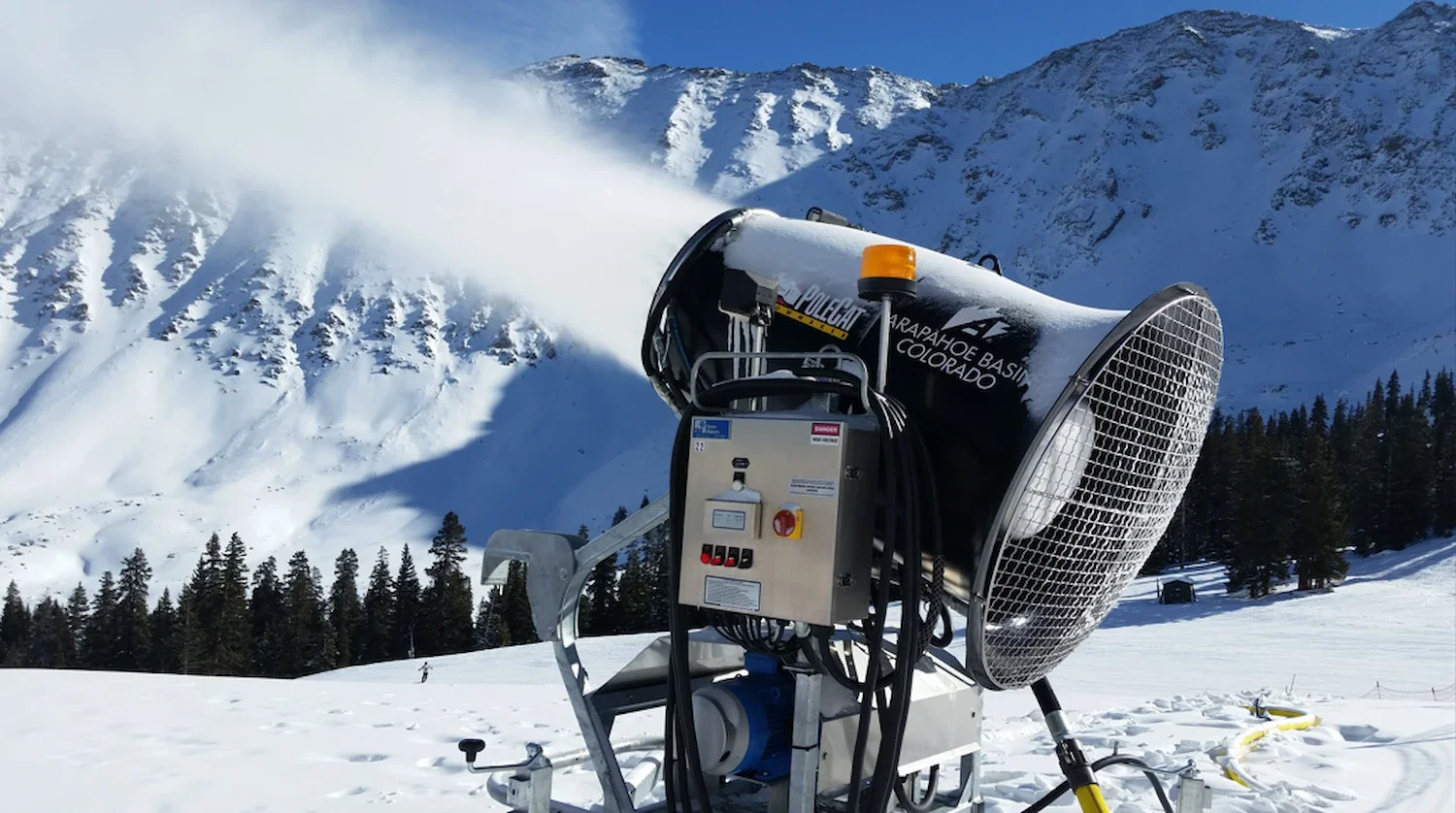 SMI Super Polecat snowmaker in manual operation