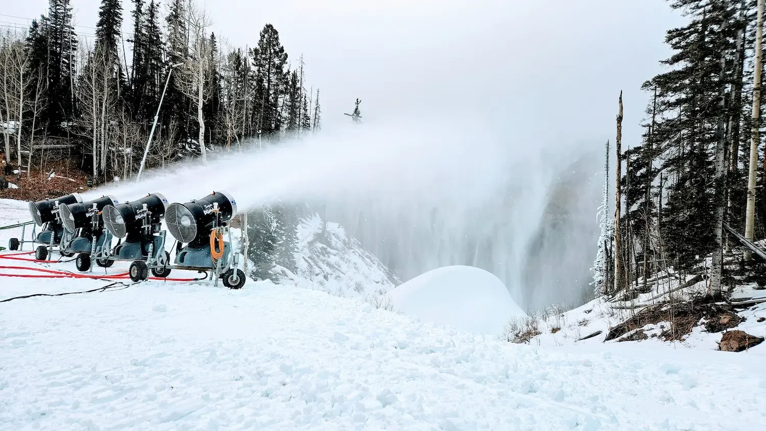 SMI Super Puma Snowmakers