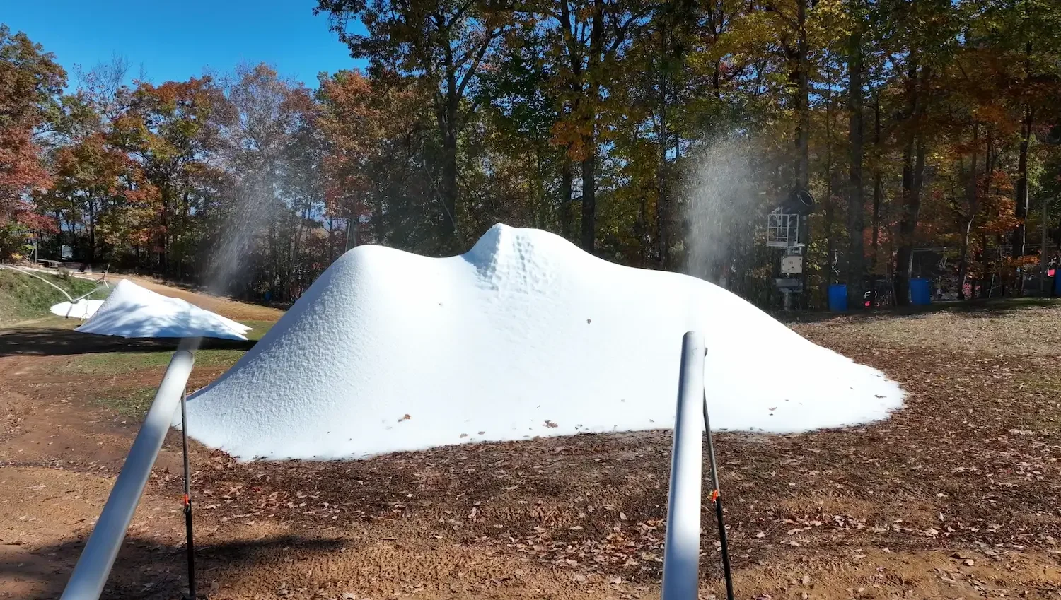 SMI All Weather Snowmaking System Latitude90 making snow
