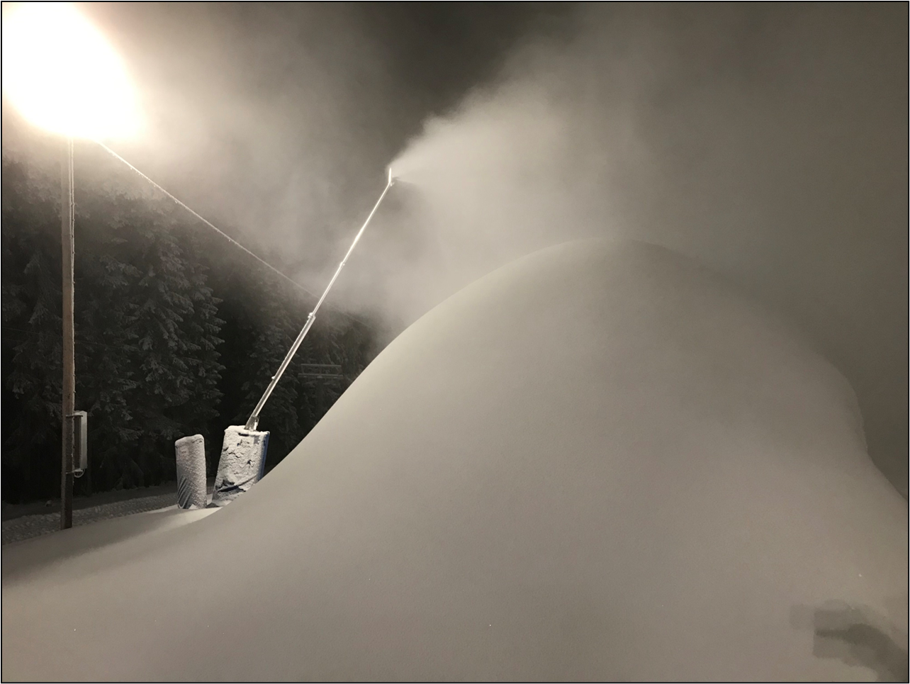 SMI Snowmakers Axis snowmaking stick making snow.