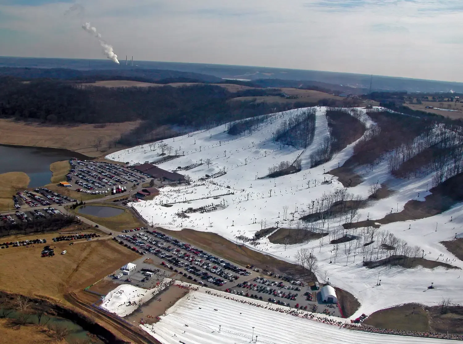 Perfect North Ski Resort with SMI snow machines