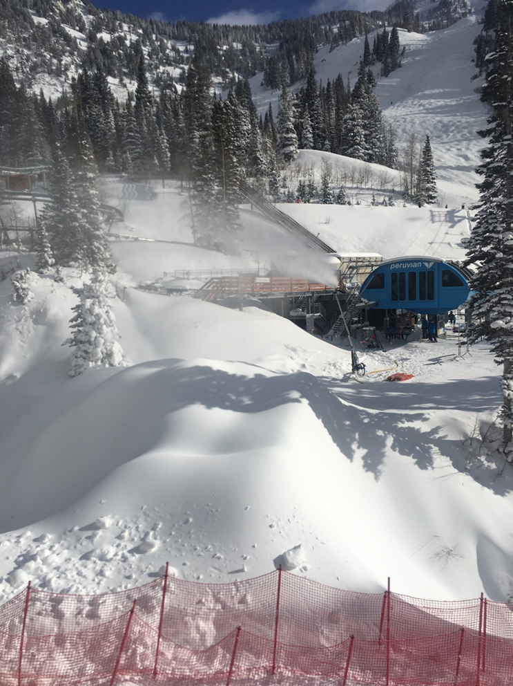 SMI Snowmakers Grizzly snowmaking stick making snow.