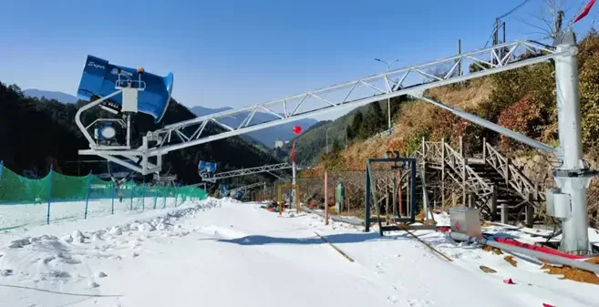 SMI Super Wizzard on Swing Arm Tower