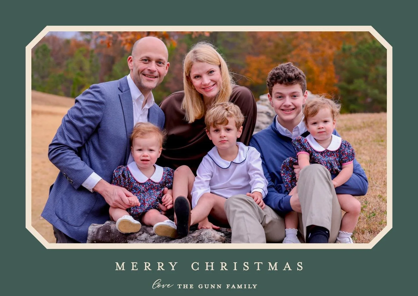 From our family to yours, we wish you all a Merry Christmas 🎄🎁!