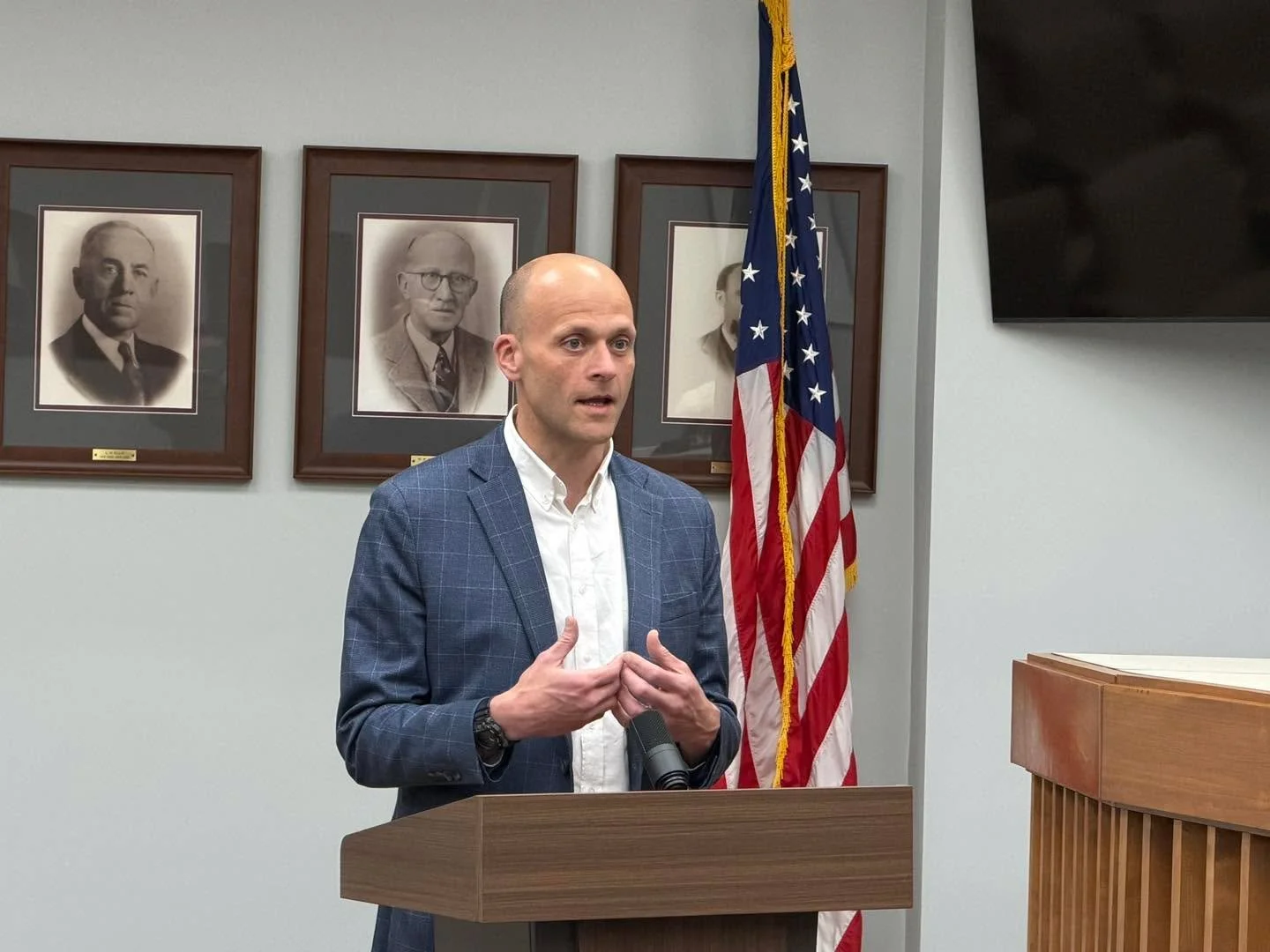 Thank you to Mayor Lisa Davis and the City of Columbiana for the opportunity to speak with the City Council tonight. I especially appreciate the touching tribute to the late Councilwoman Mrs. Karen Lilly, a dedicated public servant and Shelby County 