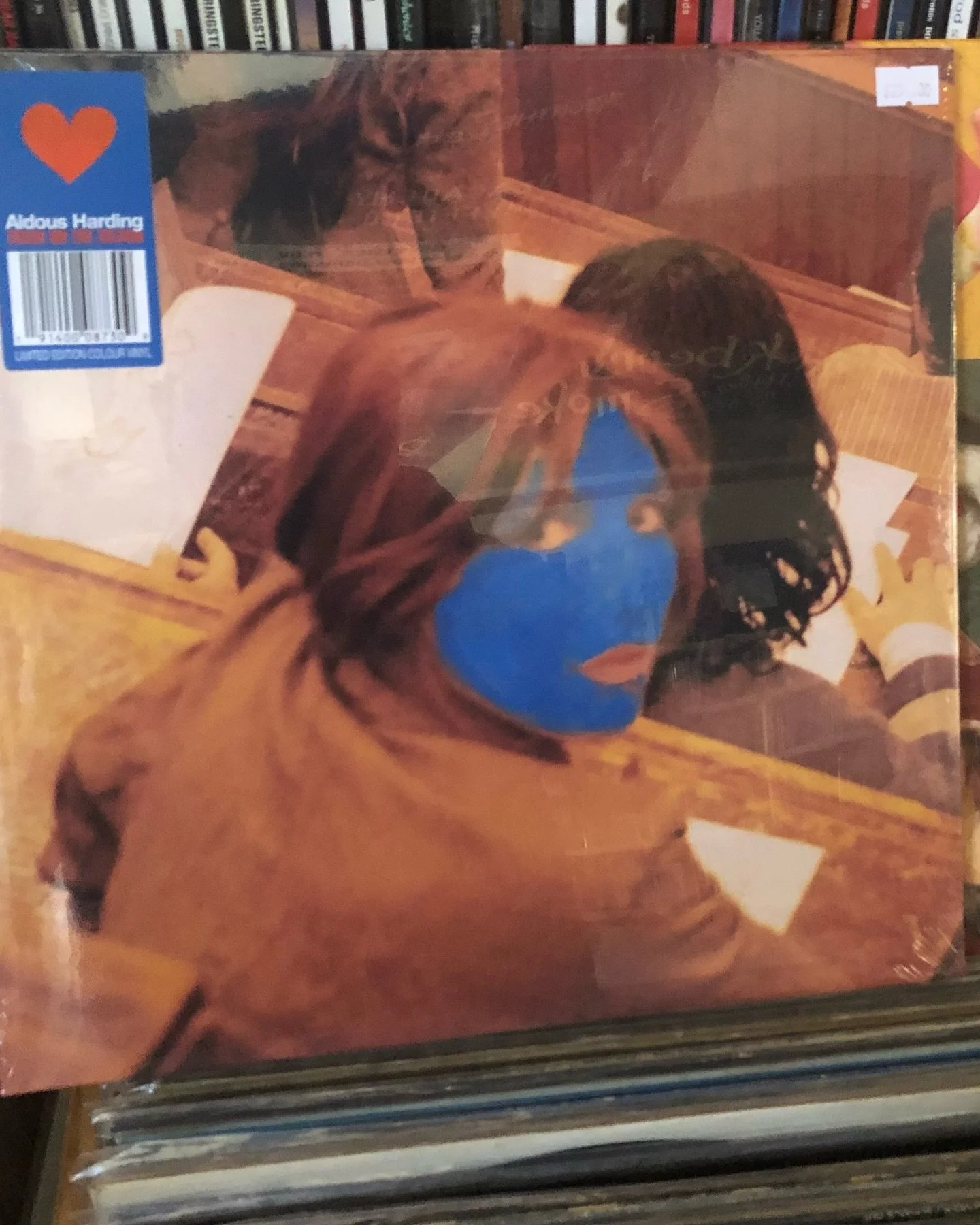Aldous Harding once again proves herself as one of the best folk-art and indie singer- songwriters of the 21st century.
.
Her latest critically acclaimed album, Train on the Island showcases the brilliance of her absurd, shape-shifting lyrics and pla