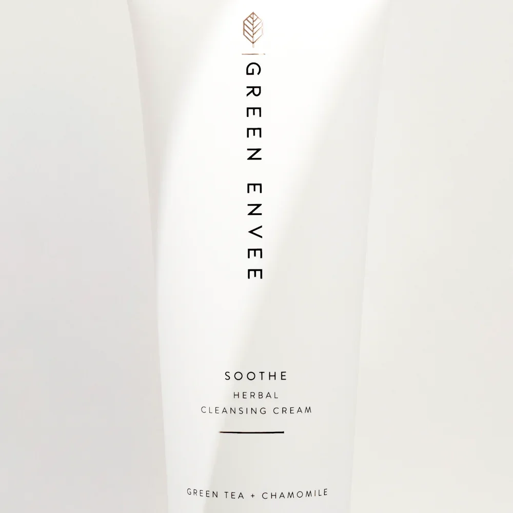 SootheCleansingCream-3110_3.png.webp