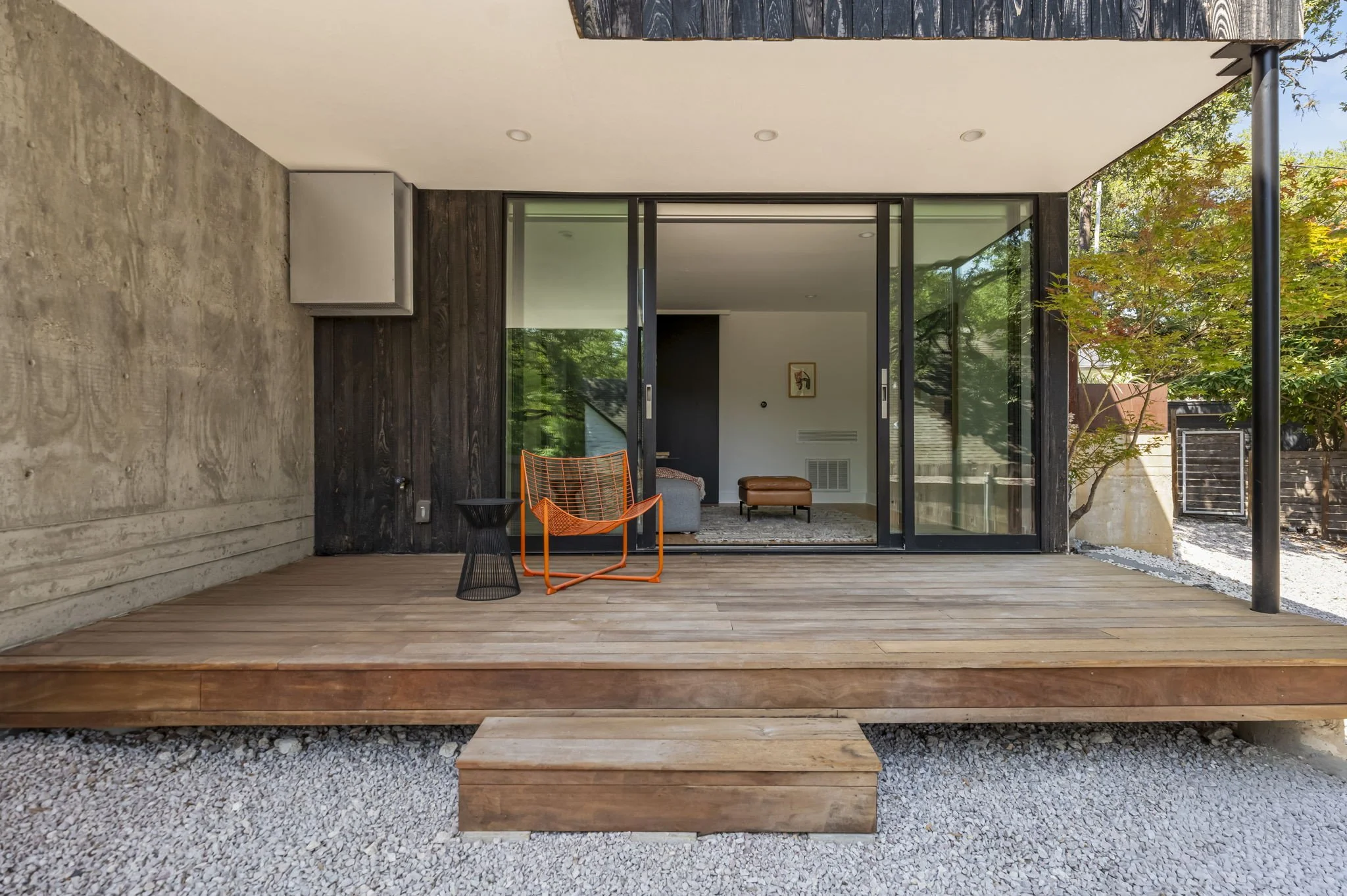 040-1017HarwoodPlace.jpg