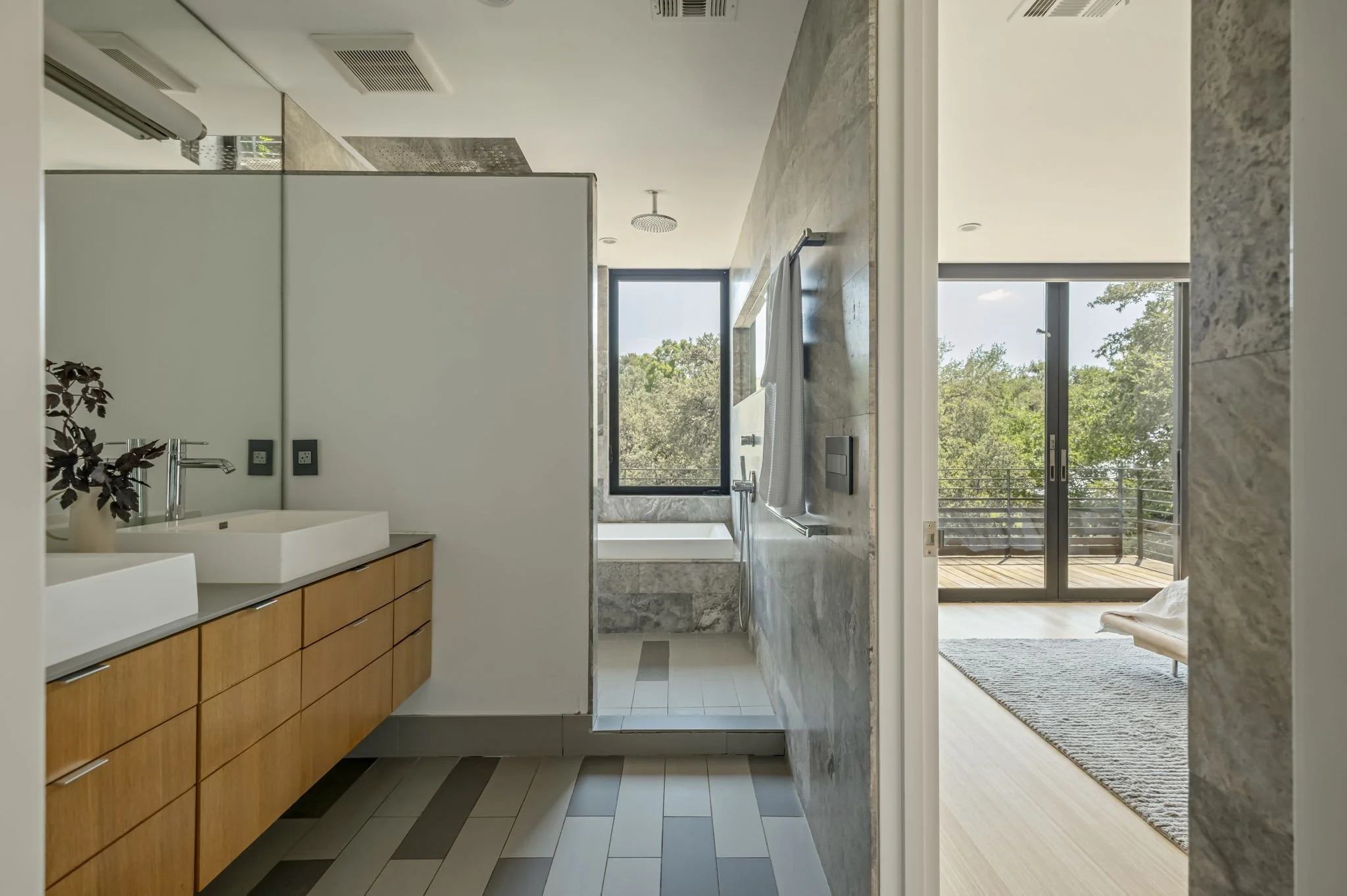 032-1017HarwoodPlace.jpg