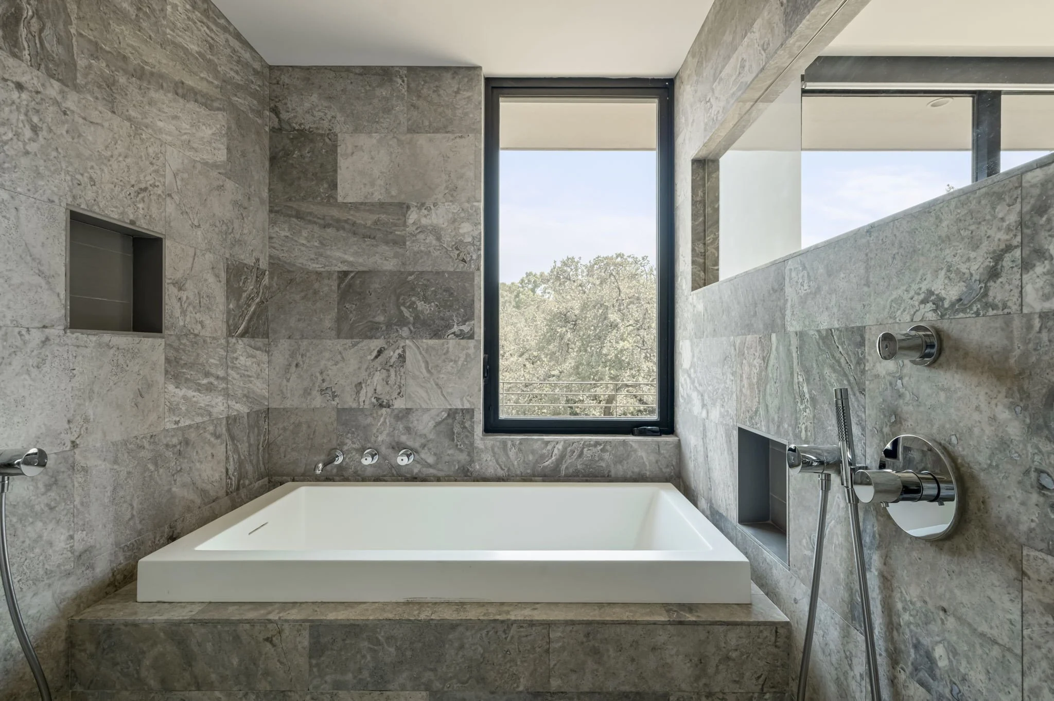 033-1017HarwoodPlace.jpg