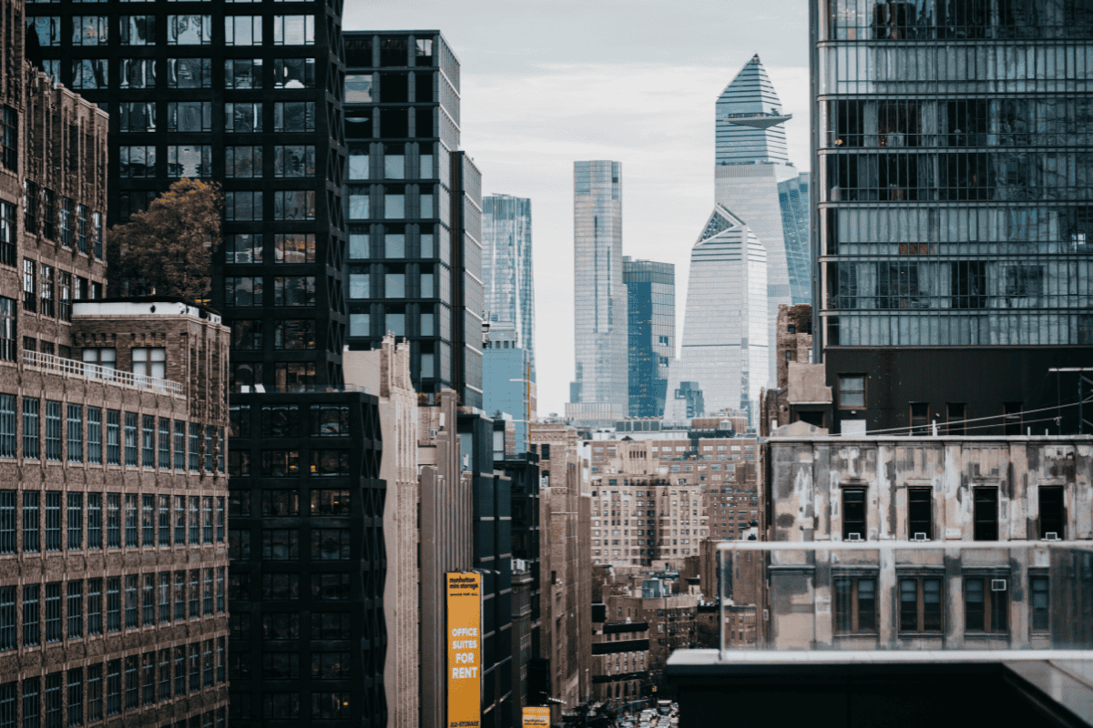 From Manhattan Loft to Brooklyn Warehouse: Choosing NYC Catering Services for Unconventional Venues