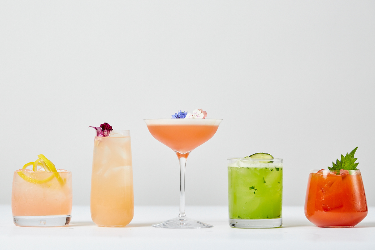 How Staffing and Service Elevate Cocktail Catering in NYC Events