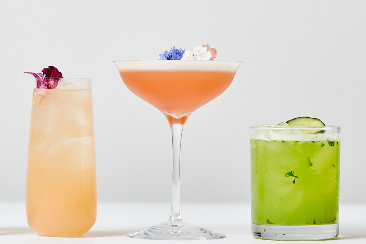 How Cocktail Hour Catering Sets the Mood for Your NYC Wedding Reception