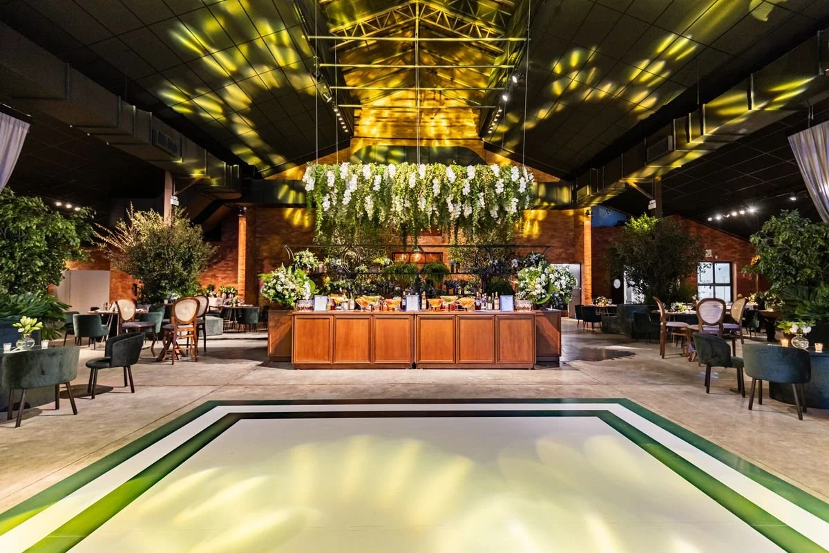 A venue with a floor area in the middle