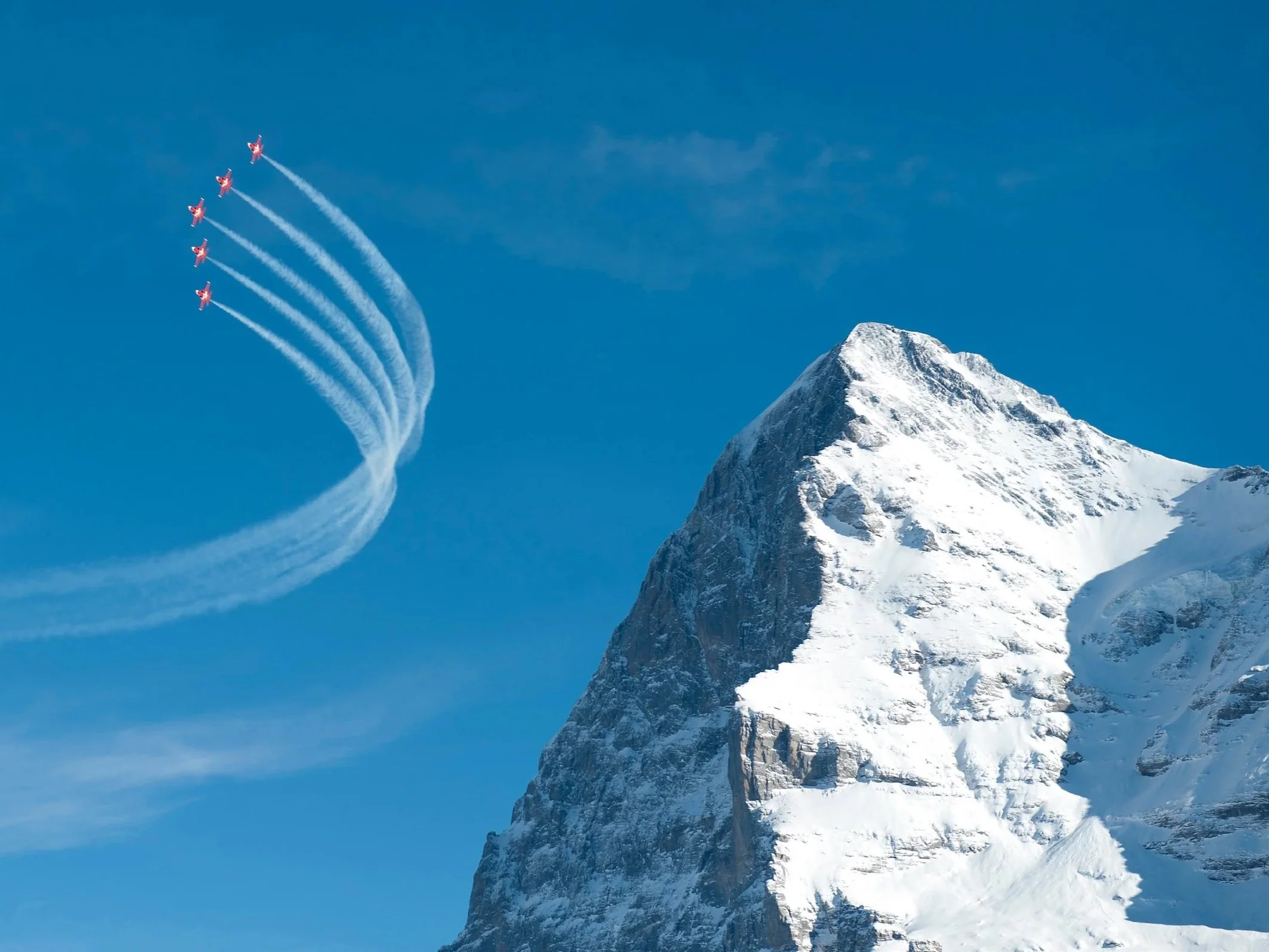 zürch'air: Nils Hämmerli, Kommandant der Patrouille Suisse, über die Daseinsberechtigung der Flugstaffel.