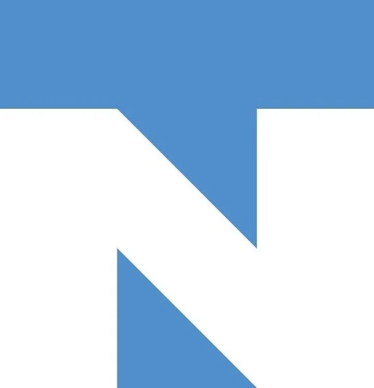 Grafik mit blauen und weißen geometrischen Formen, die ein stilisiertes N darstellen.