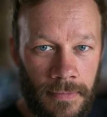 A headshot of Felix Hayes