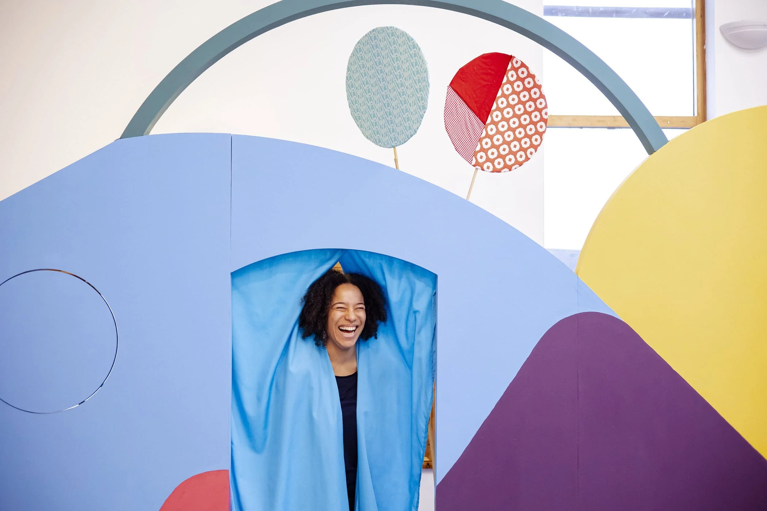  A photo of one of the children’s leaves - it says ‘Let me go to their house to play’. 