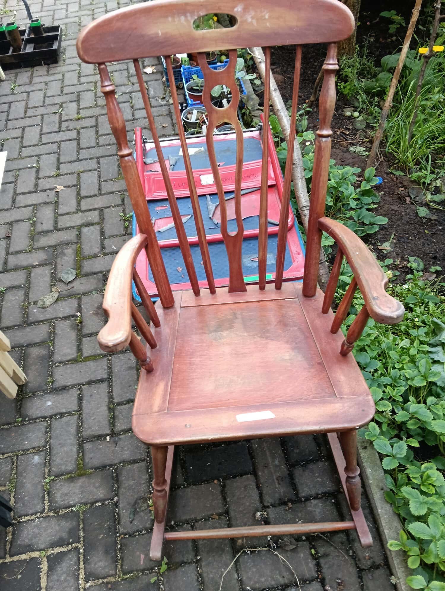 Rocking chair_Wooden.jpg