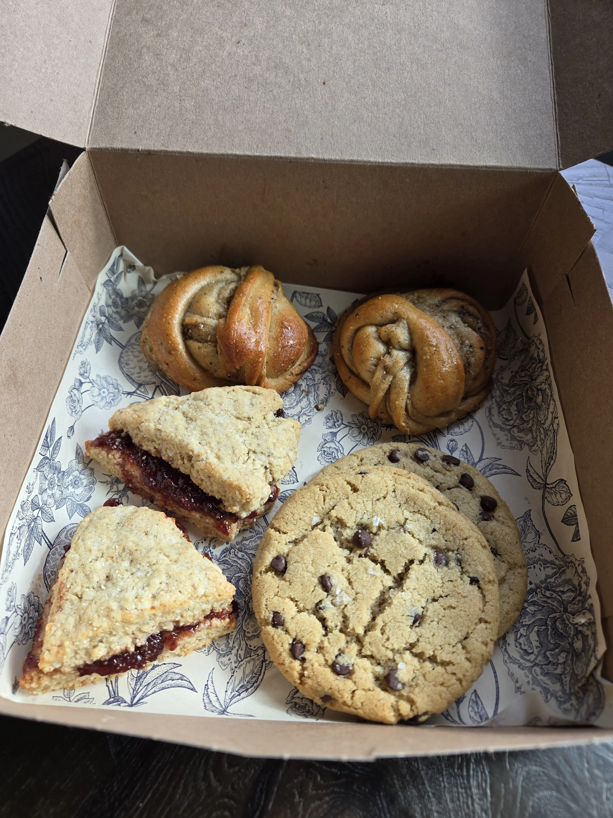 April 2026 Vegan Sampler Box for 2