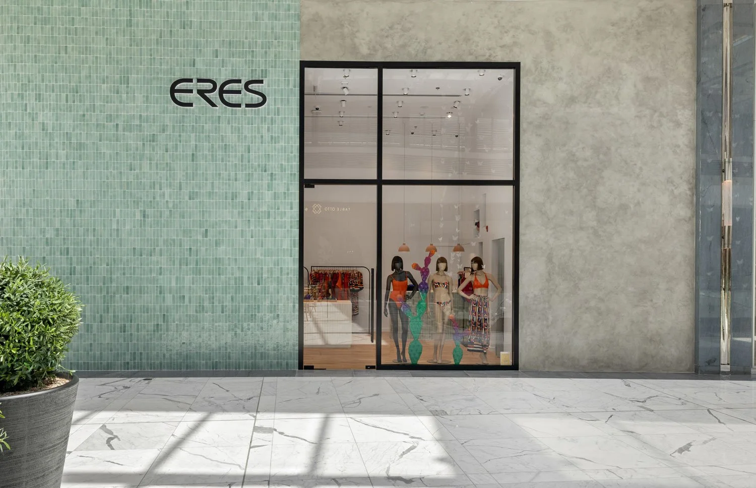 luxury-retail-photography-dubai-01.jpg3.jpg