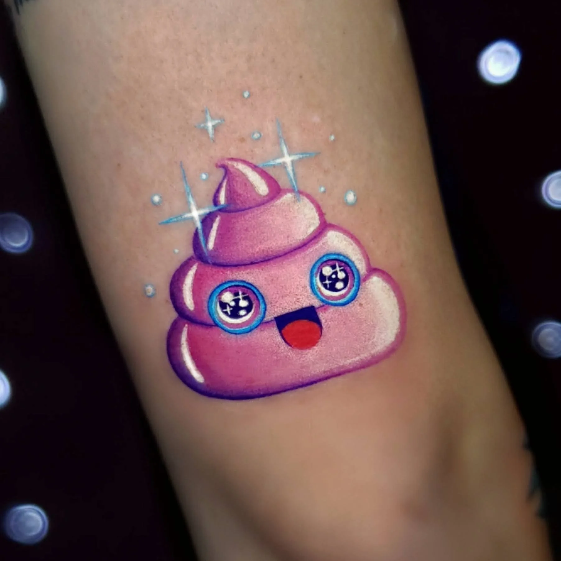 @glitterpoops_ Master Artist and Founder of Glitterpoop Studios⎮ https://glitterpoopstudios.as.me/schedule.php

#colortattoo #neotrad #colortattoo #tattooideas #miamitattooartist #tattoodesign #tattoolife #miami #wynwood #tattoo #tattooartist #inked 