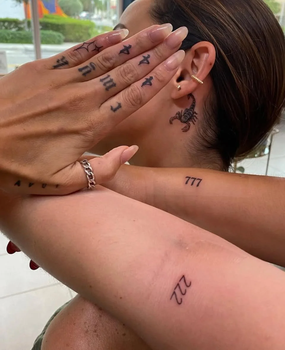 ✨Did you know we do group appointments?✨

With a group deposit you're able to reserve our artists time to cater to your group of 4 and under. This is a great option to surprise someone close to you, make a memory of your trip to Miami, or get matchin