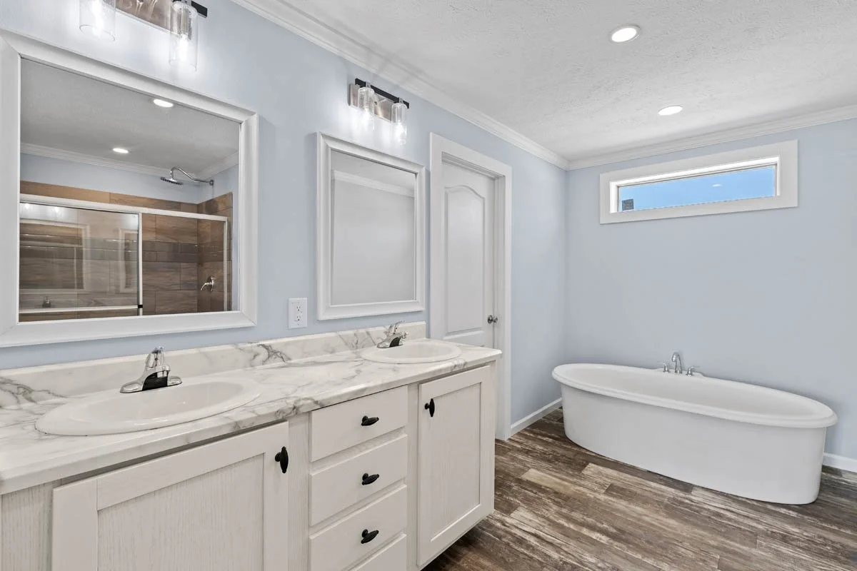 Winston-McHann-Bathroom-1.jpg