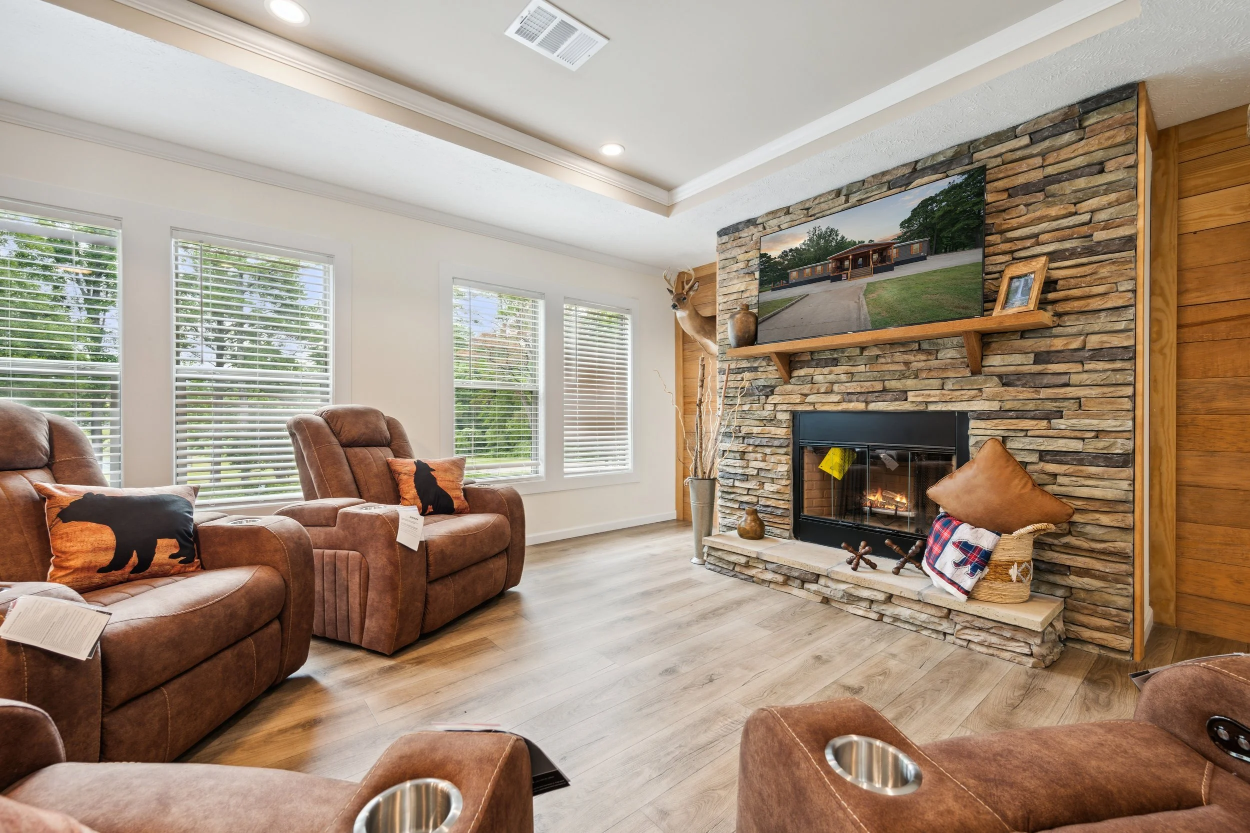 22-330-Buccaneer-St-The-Basecamp-Hamilton-AL-35570-WindowStill-44.jpg