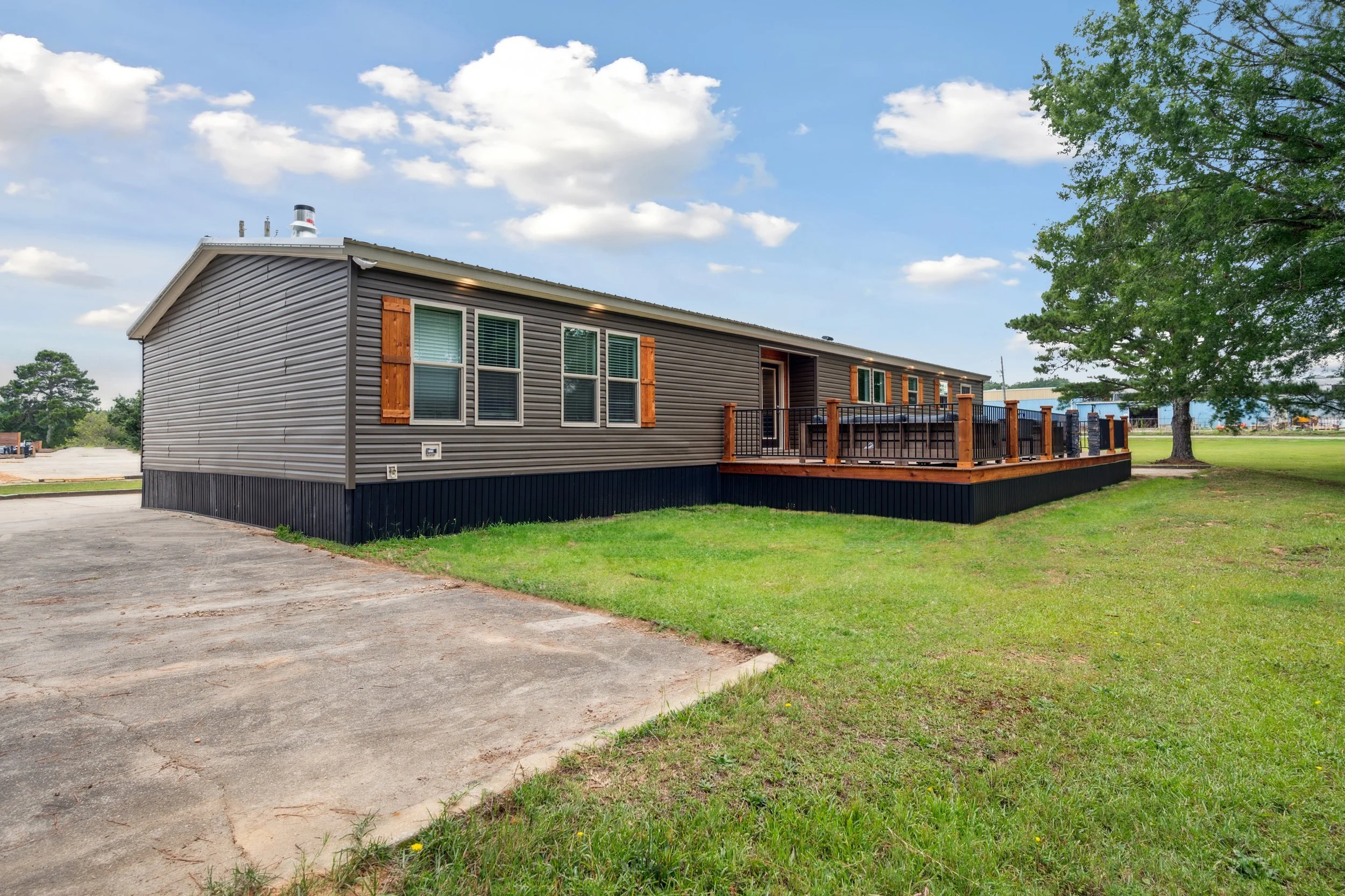 69-330-Buccaneer-St-The-Basecamp-Hamilton-AL-35570-WindowStill-18.jpg