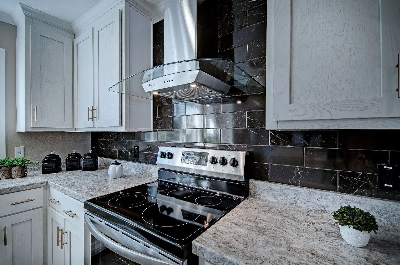 Winston-Sardis-Kitchen-and-Dining-6.jpg