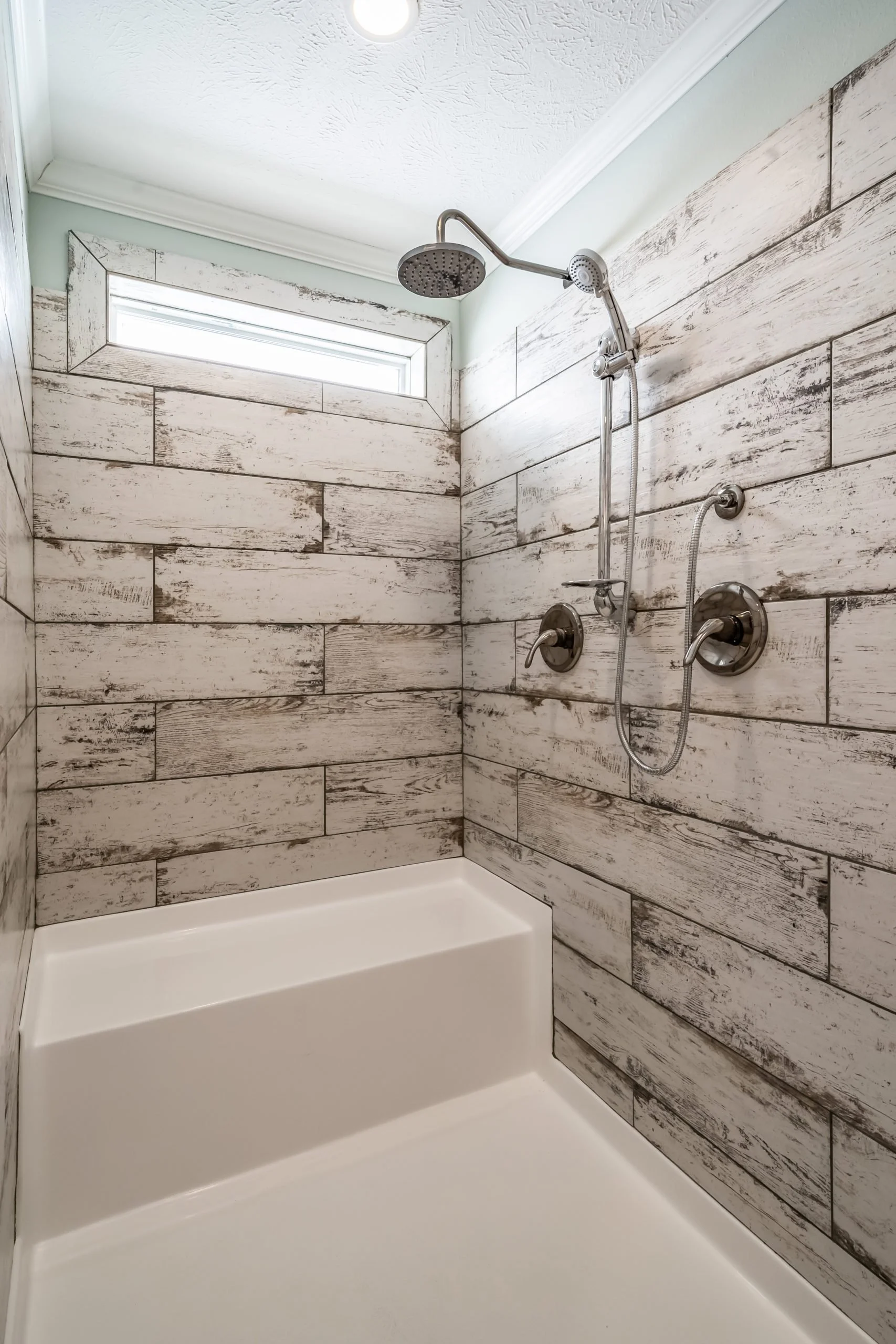 Winston-Delmar-Bathroom-3.jpg