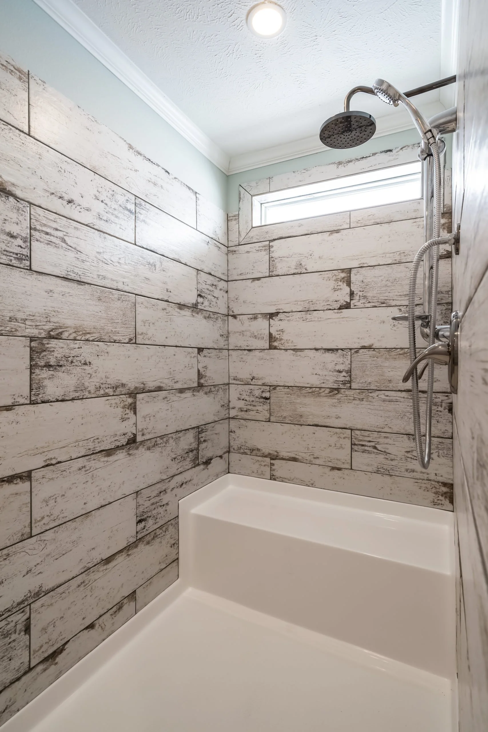 Winston-Delmar-Bathroom-4.jpg