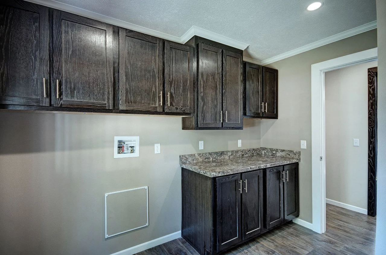 Winston-Stoney-Pointe-Laundry-Room-2.jpg