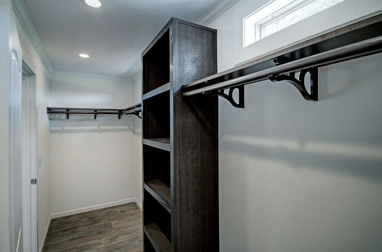 Winston-Stoney-Pointe-Closet-1.jpg
