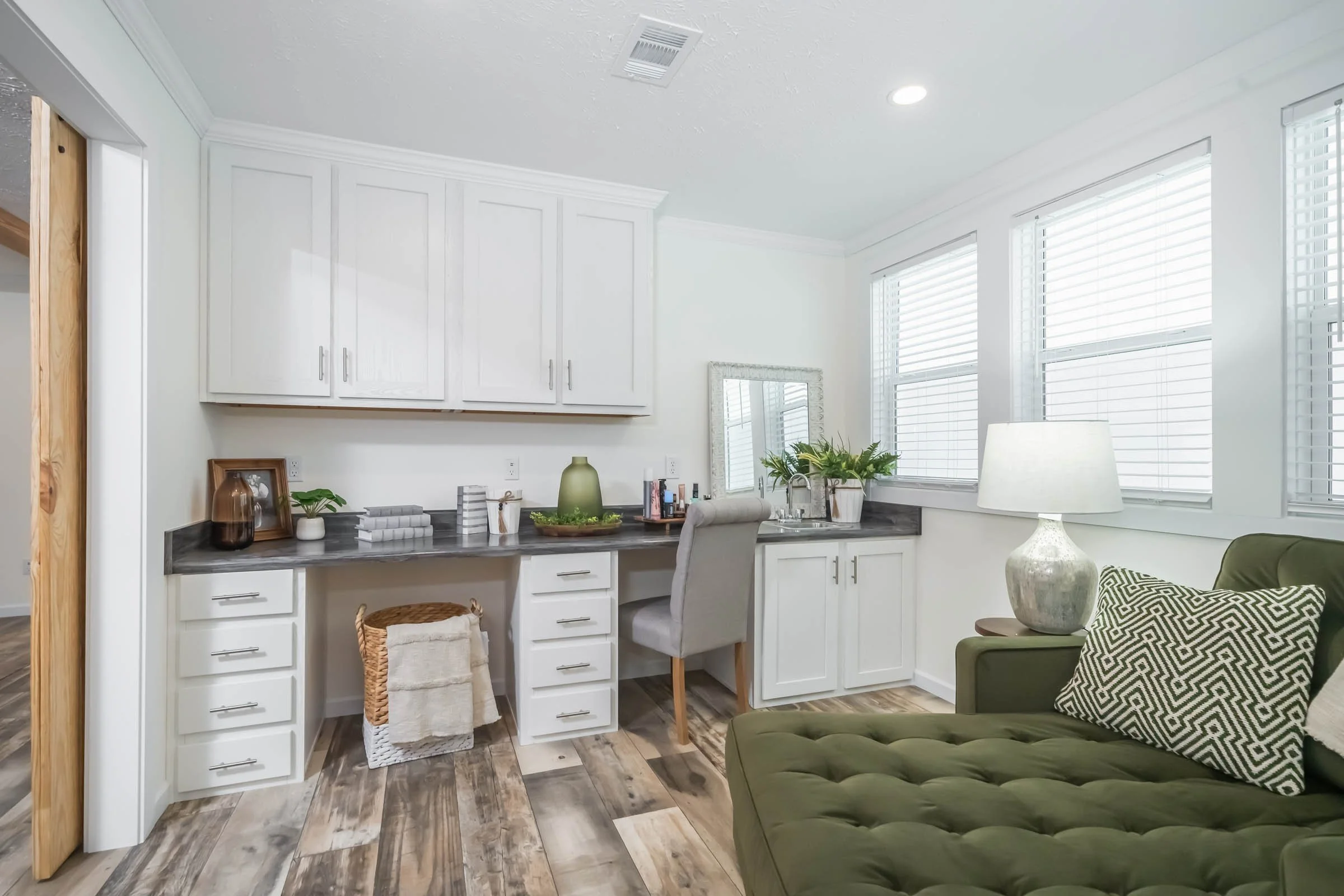Regional_Biloxi_Milo-327642F_Bedroom-Nook_9800-1.jpg