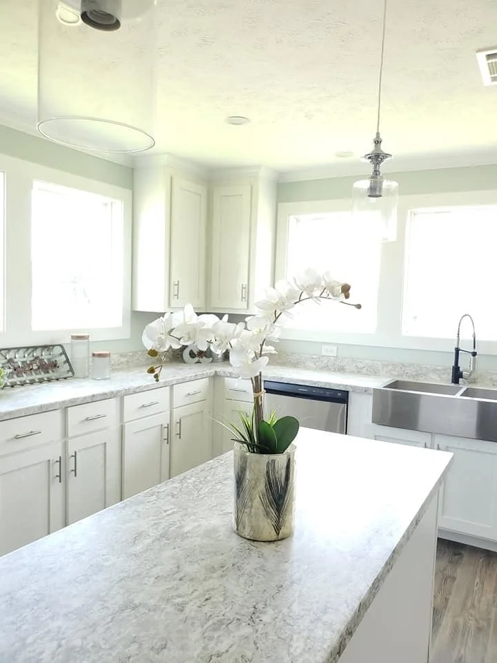 Winston-Kinlock-Falls-Kitchen-and-Dining-2.jpg
