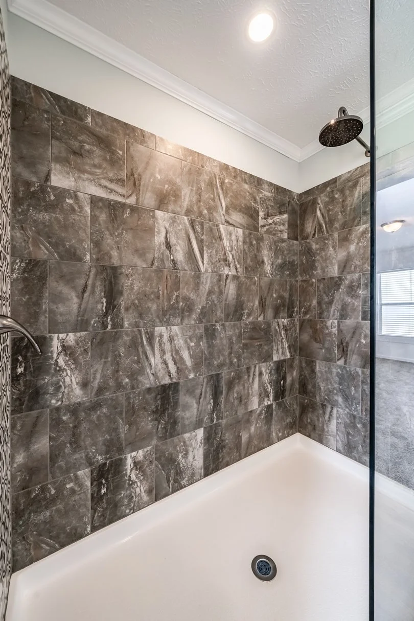 Winston-Upshaw-Bathroom-3.jpg